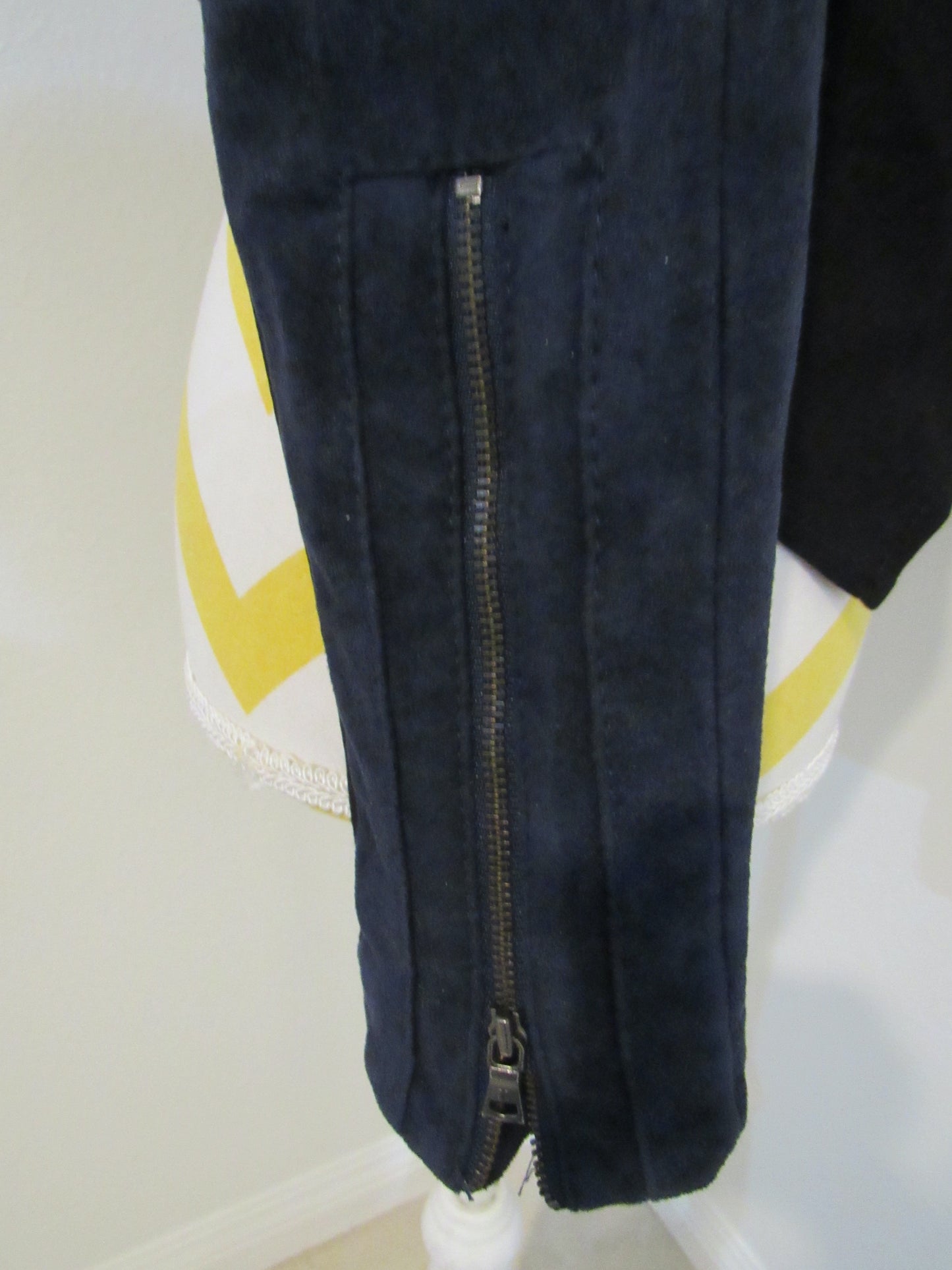 BCBGMAXAZRIA Suede Button Crew Neck Zip Cropped Jacket